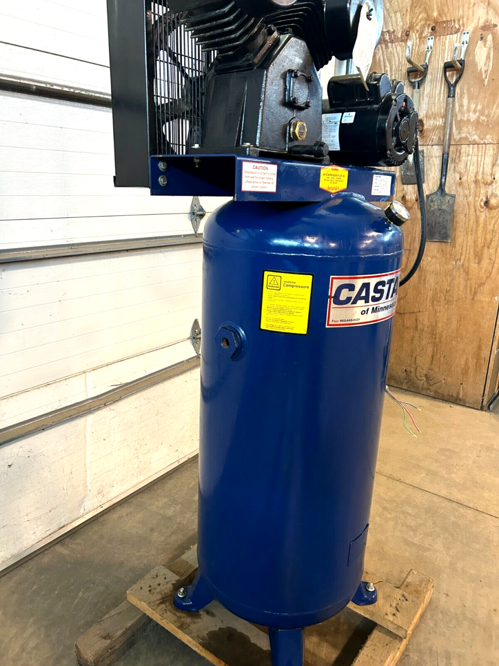 4 HP Castair (60 Gallon) Vertical Air Compressor w/ Video - Dakoto